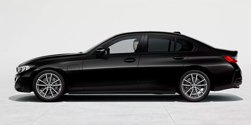 BMW 330e plug-in hybridi