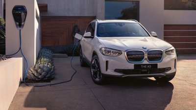 BMW iX3