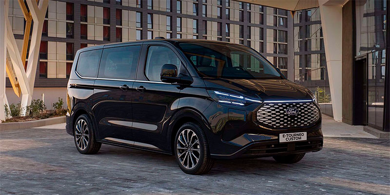 Ford E-Tourneo Custom