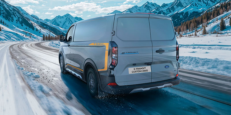 Ford-juhlamallit E-Transit Custom