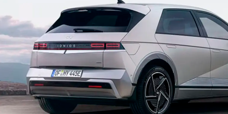 IONIQ 5 - Erottuva mutta aiempaa käytännöllisempi