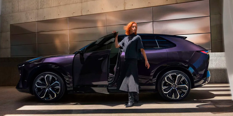 Täysin uusi sähköinen Mazda CX-6e