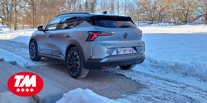 Kattavasti varusteltu Scenic E-Tech electric techno edition -erikoismalli alk. 38 490 €