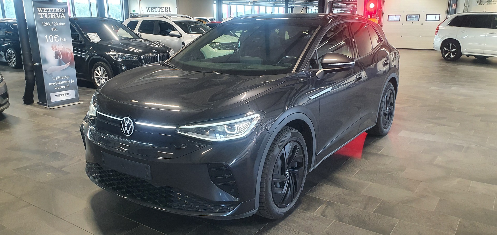 VOLKSWAGEN ID.4 GTX Dual Motor AWD, akku 77 kWh / ACC / Koukku / ILP / 360-kamera / Navi / IQ.Light