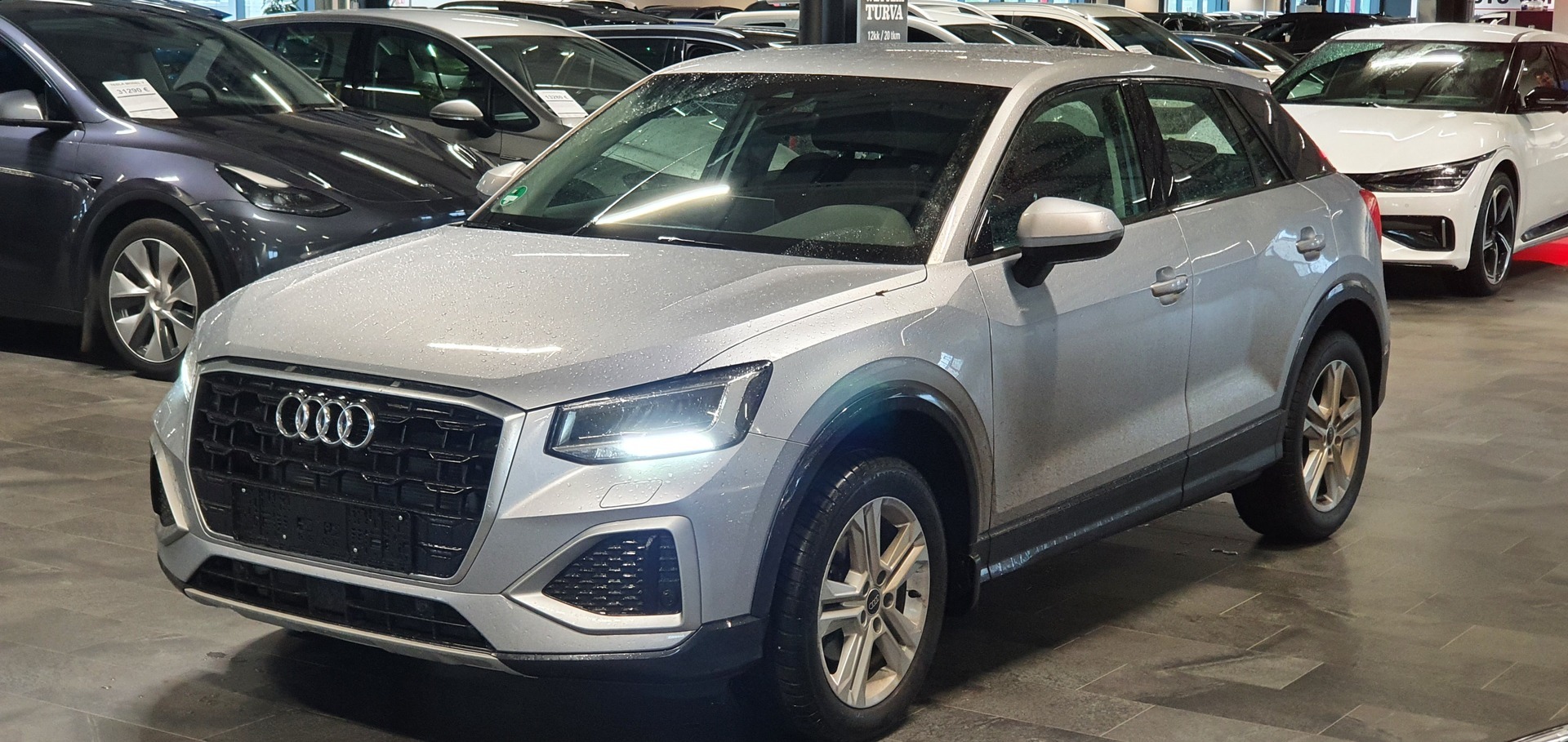 AUDI Q2 Business 35 TFSI 110 kW S tronic
