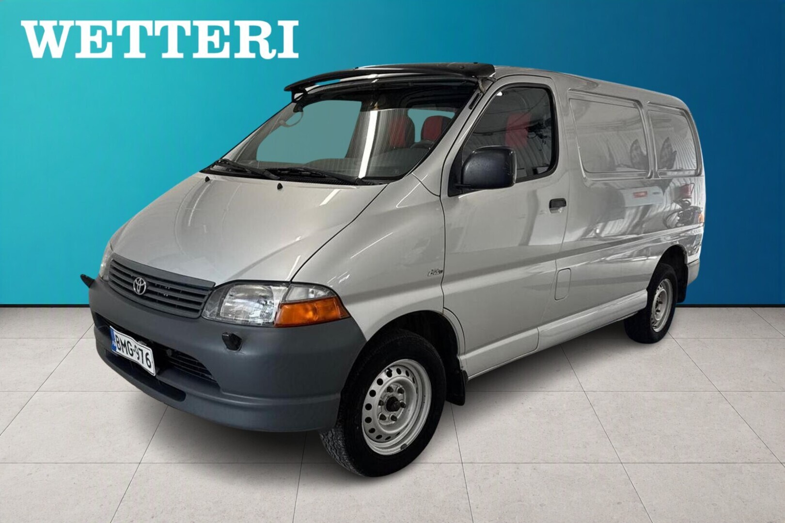 TOYOTA Hiace 2,5 D-4D 90 4ov - * Vähän ajettu / Koukku / Vanerit / Kahdet renkaat *