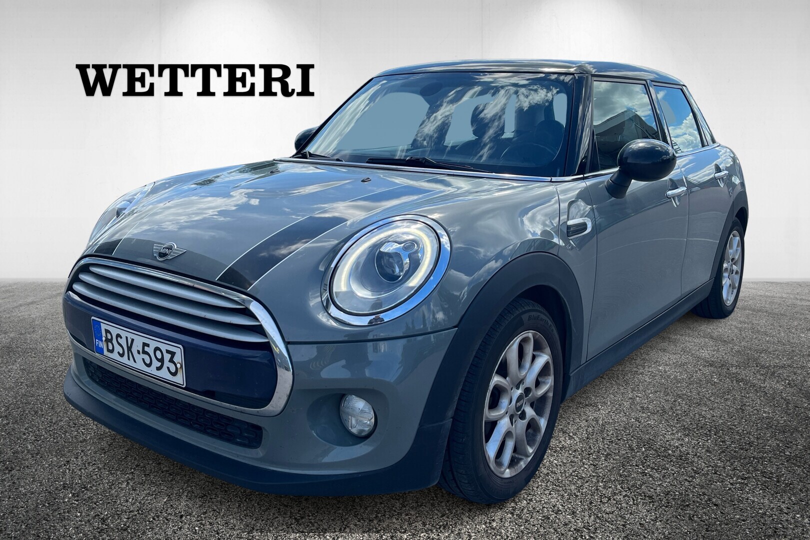 MINI Hatchback 5-ovinen Cooper Business Edition // Kattoluukku / Suomi-auto / Led ajovalot / Bluetooth / Vakionopeudensäädin / Autom.ilmastointi / Huoltokirja // - // Kattoluukku / Suomi-auto / Led ajovalot / Bluetooth / Vakionopeudensäädin / Autom.ilmastointi / Huoltokirja //