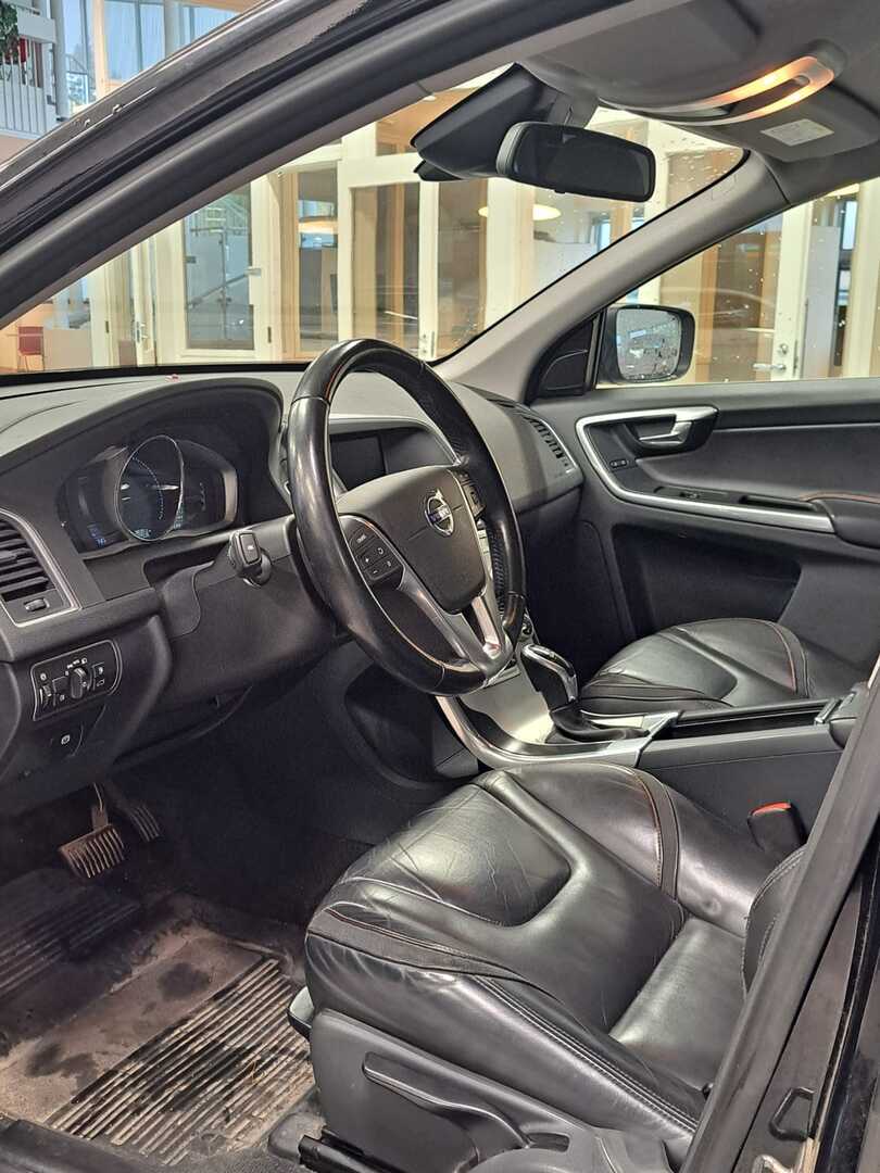 Volvo XC60 2015, kuva 2/3