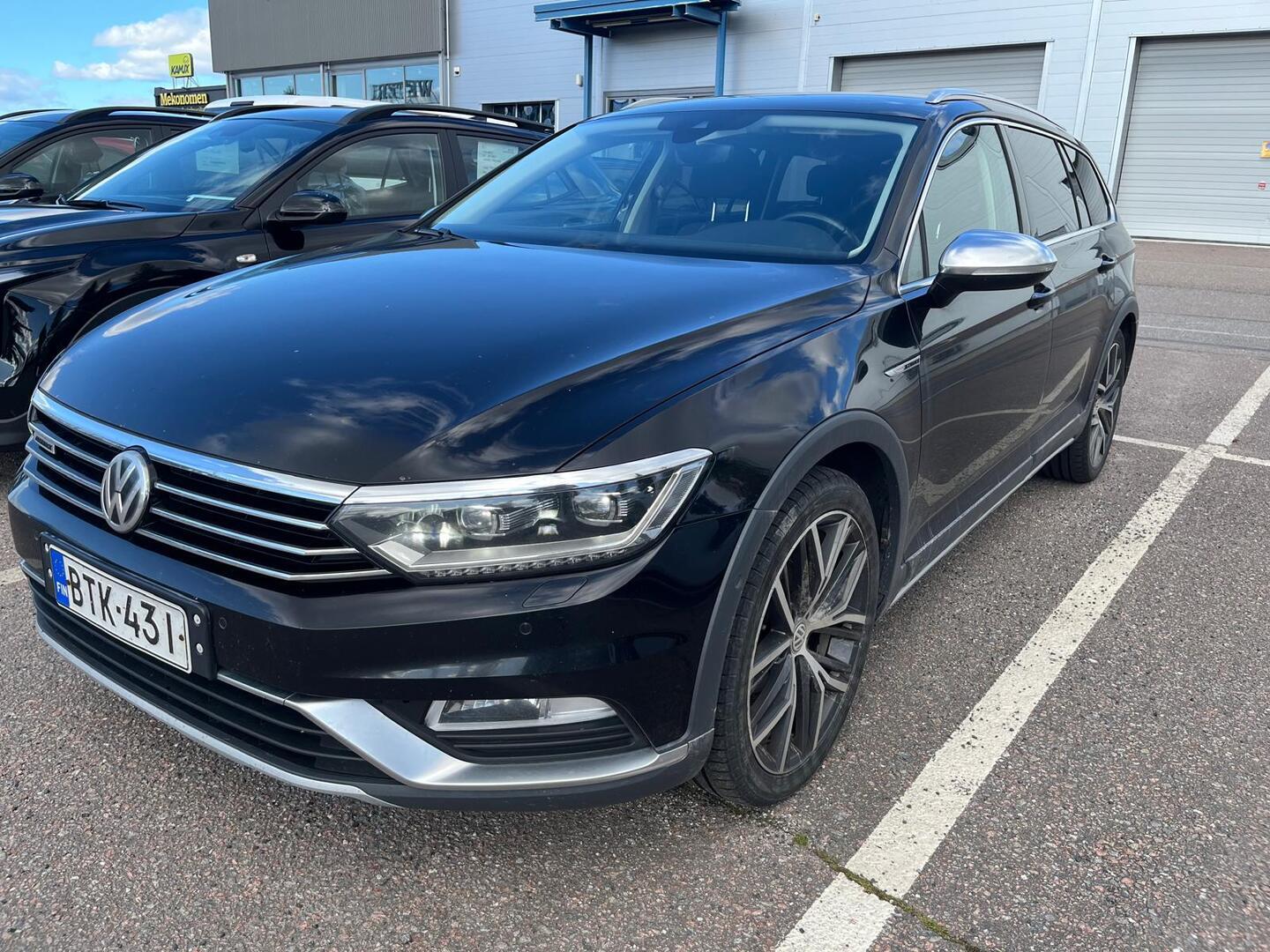 VOLKSWAGEN Passat Variant Alltrack 2,0 TDI 140 kW (190 hv) 4MOTION DSG-automaatti // Adapt.Vakkari / Webasto / Koukku / Suomi-auto / Navigointi / - // Adapt.Vakkari / Webasto / Koukku / Suomi-auto / Navigointi / Bluetooth //