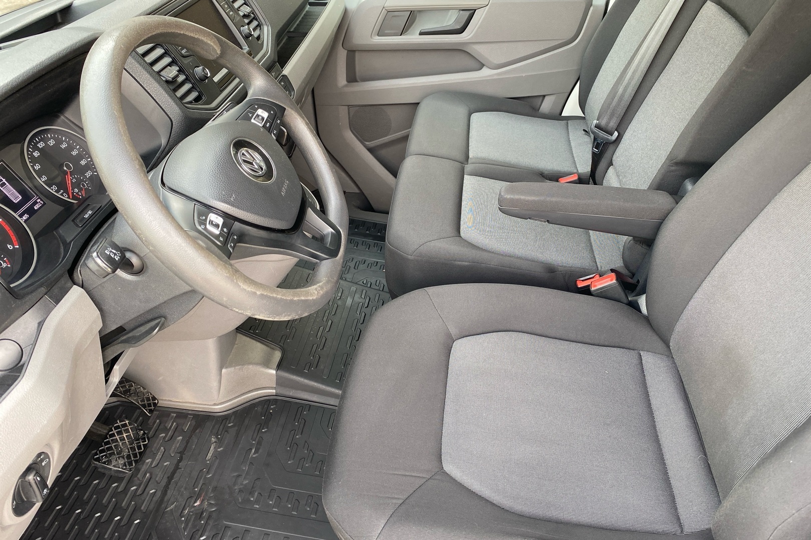 Volkswagen Crafter 2019, kuva 6/15
