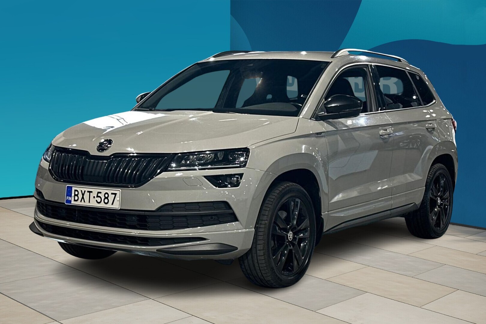 SKODA Karoq 2,0 TSI 4x4 SportLine DSG Autom. - 1-om.Suomiauto! / Polttoainekäyt.lisälämmitin / Vetokoukku / Peruutuskamera / Adapt.vakkari / Canton-äänentoisto / LED-ajovalot / 