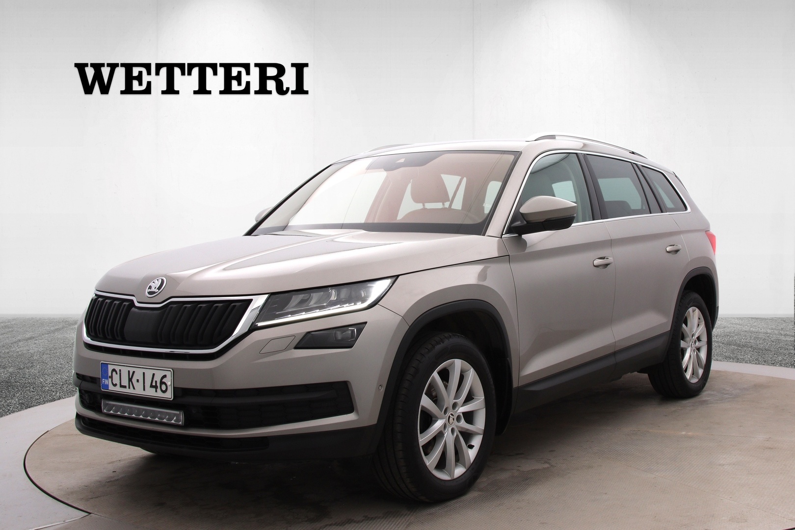 SKODA Kodiaq 2,0 TDI 150 4x4 Style DSG Autom. / Webasto / Defat / Koukku / Navi / ACC / Tutkat / Ledit - **Suomi-auto / Merkkihuollettu / Neliveto / Kuntotarkastettu**