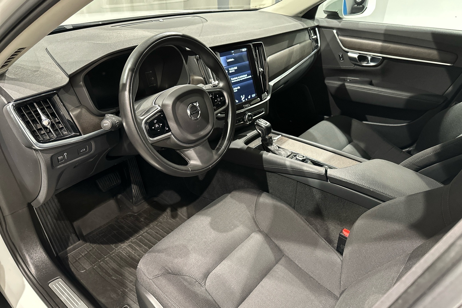 Volvo V90 Cross Country 2019, kuva 5/30