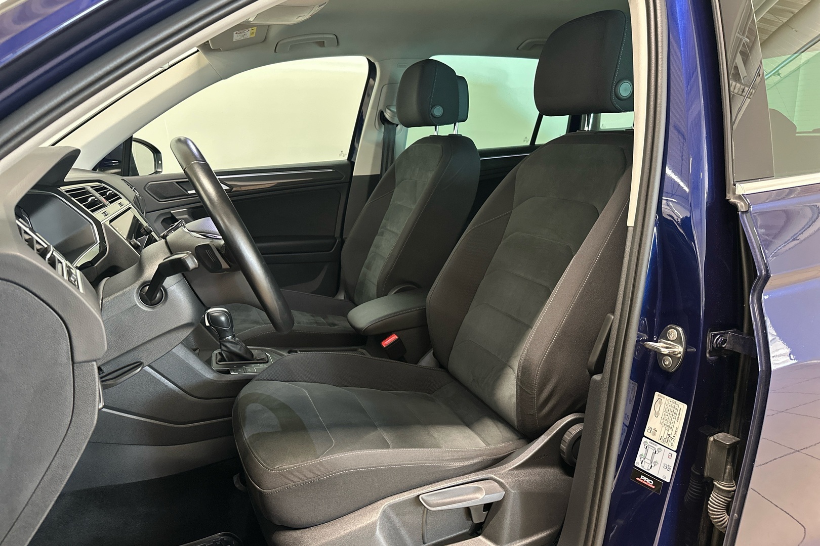 Volkswagen Tiguan 2020, photo 7/11