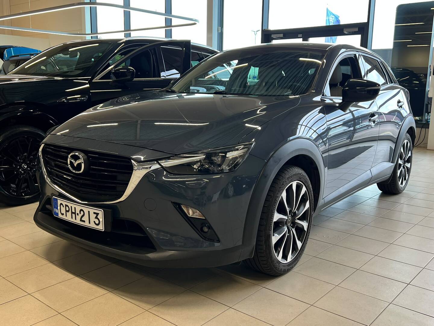 MAZDA CX-3 2,0 Skyactiv-G (121) Elegance AT - / Juuri tullut! Tietoja päivitetään /