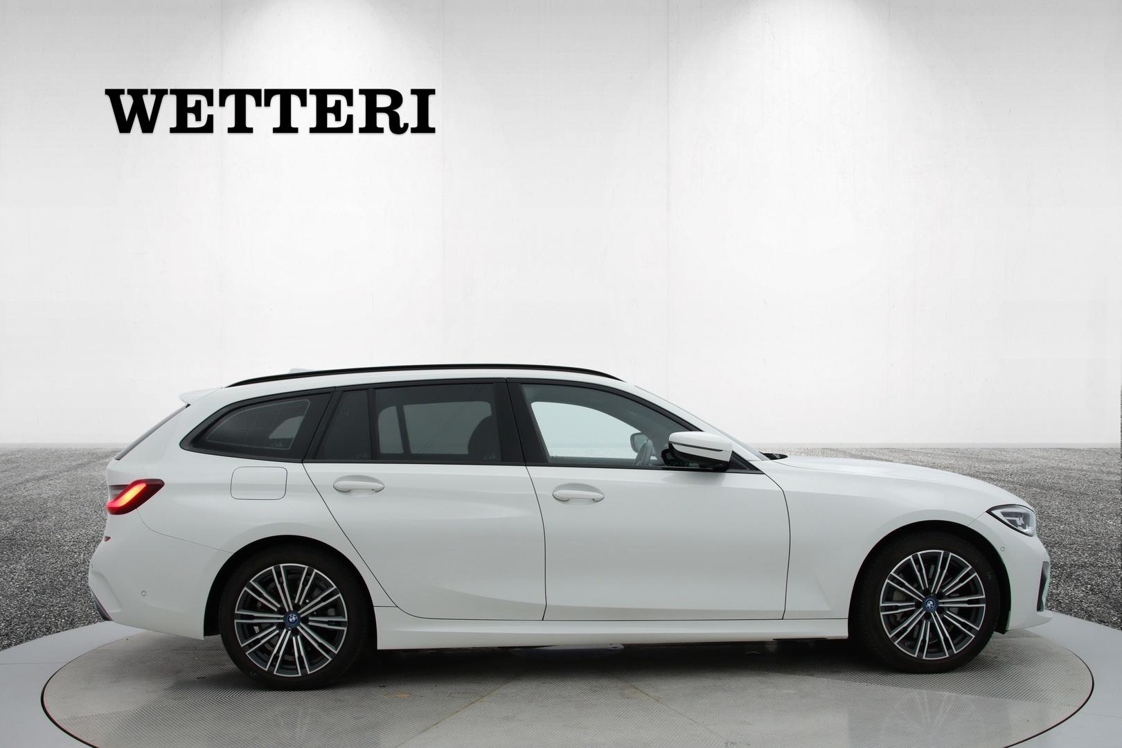 BMW 330 2022, kuva 6/45