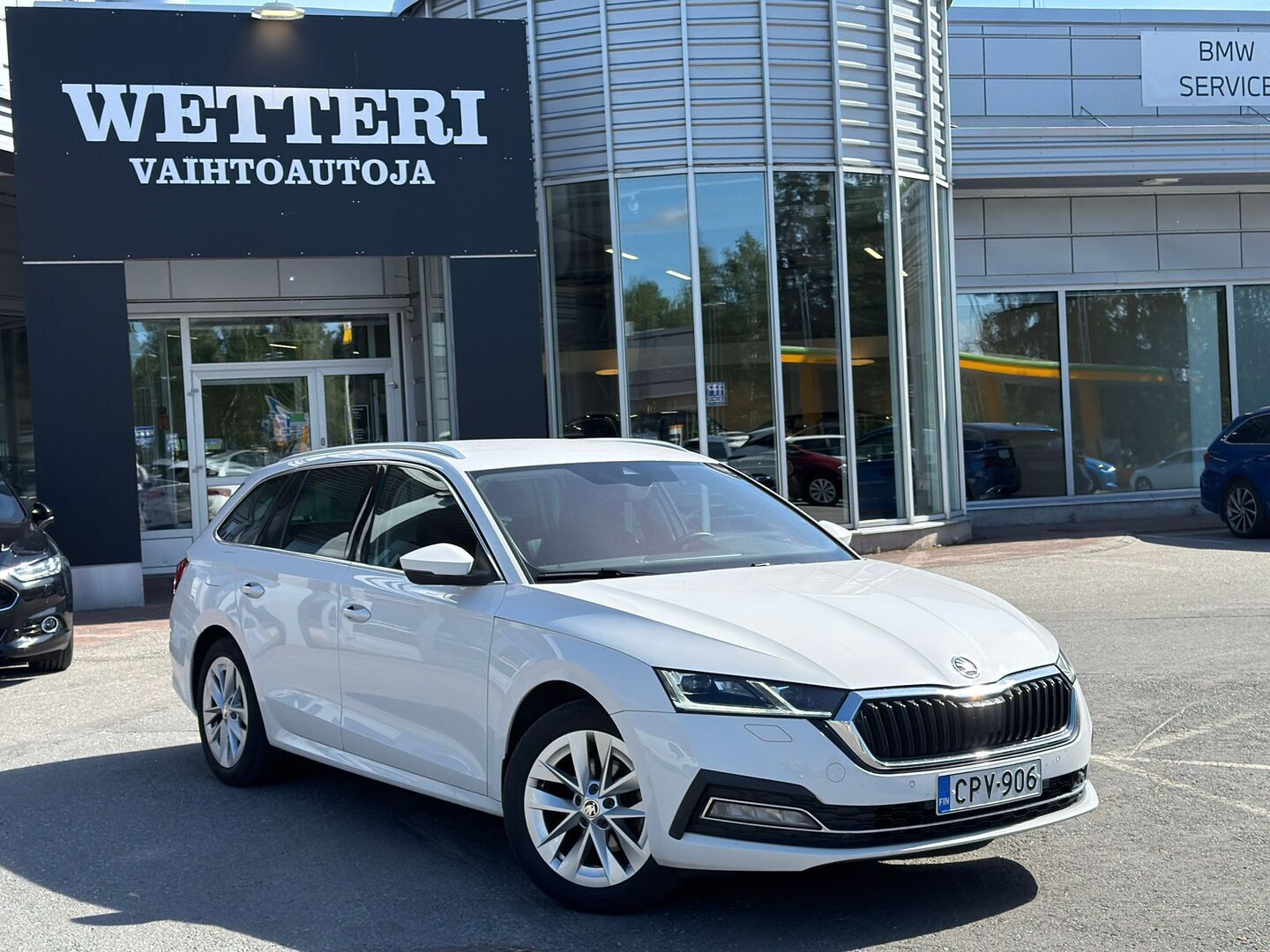 SKODA Octavia Combi 1,0 TSI Style eTEC DSG Autom. ** 1-omistaja - Suomi-auto - Hyvä huoltohistoria ** - / Matrix LED / Sähkötakaluukku / Navi / ACC / Peruutuskamera / Lohkolämmitin / Digimittaristo / 2 x renk Skoda -aluvanteilla / Hyvin pidetty farkku työsuhdekäytöstä /