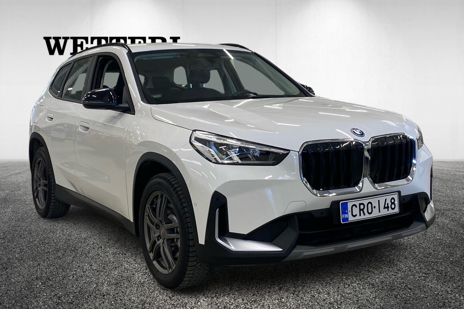 BMW X1 U11 25e xDrive Charged Edition / 1-om. Suomi-auto / Koukku / LED / Navi / Osanahka / Kamera ja tutkat / Ratin lämmitys