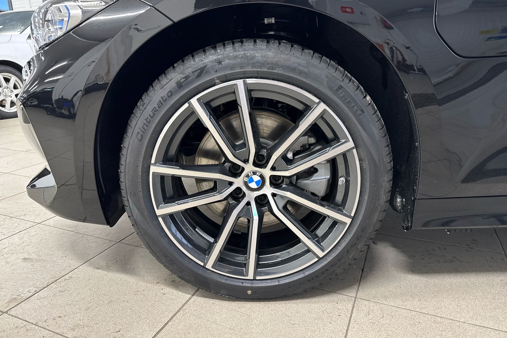 BMW 330 2025, kuva 6/17