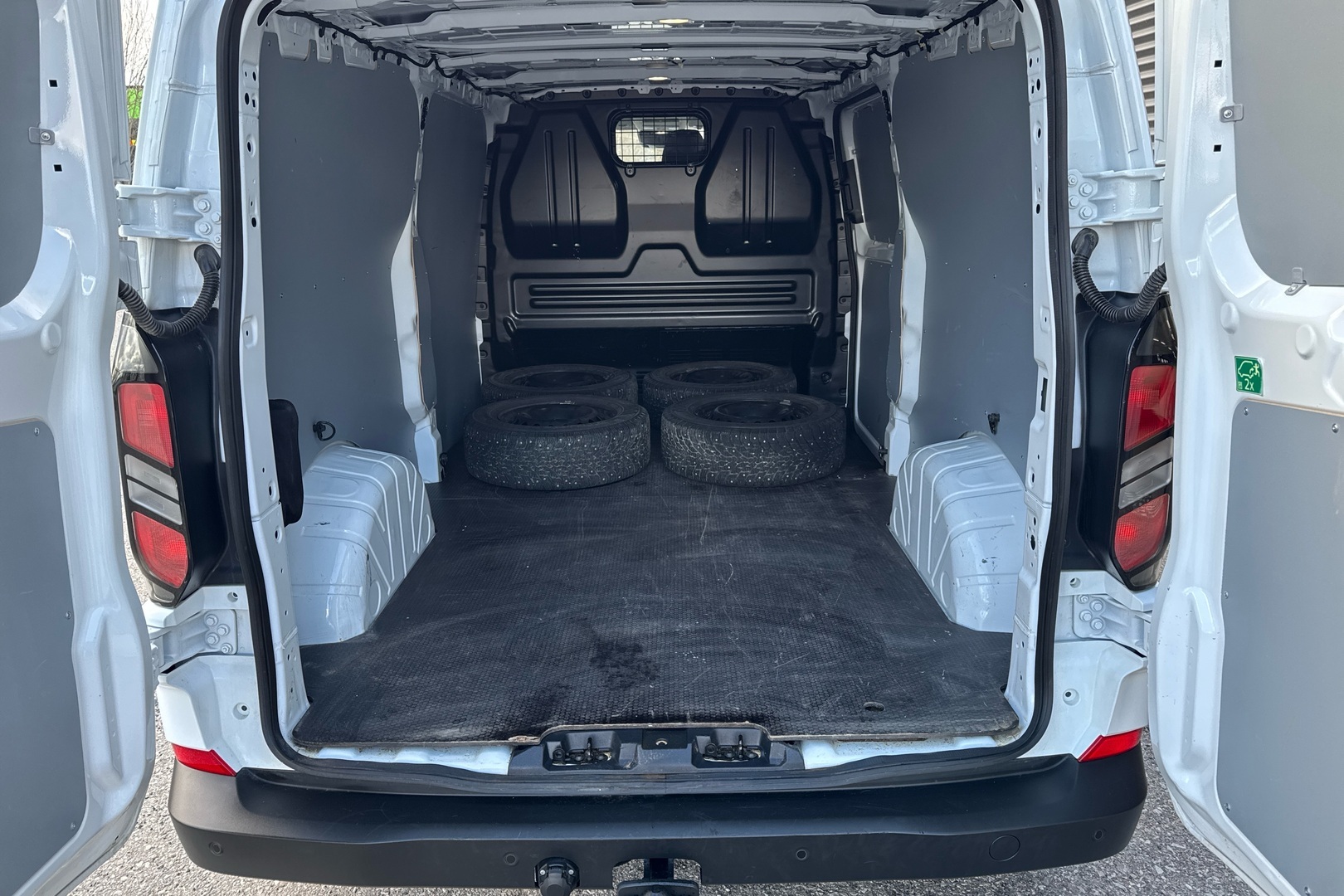 Ford Transit Custom 2025, kuva 7/18