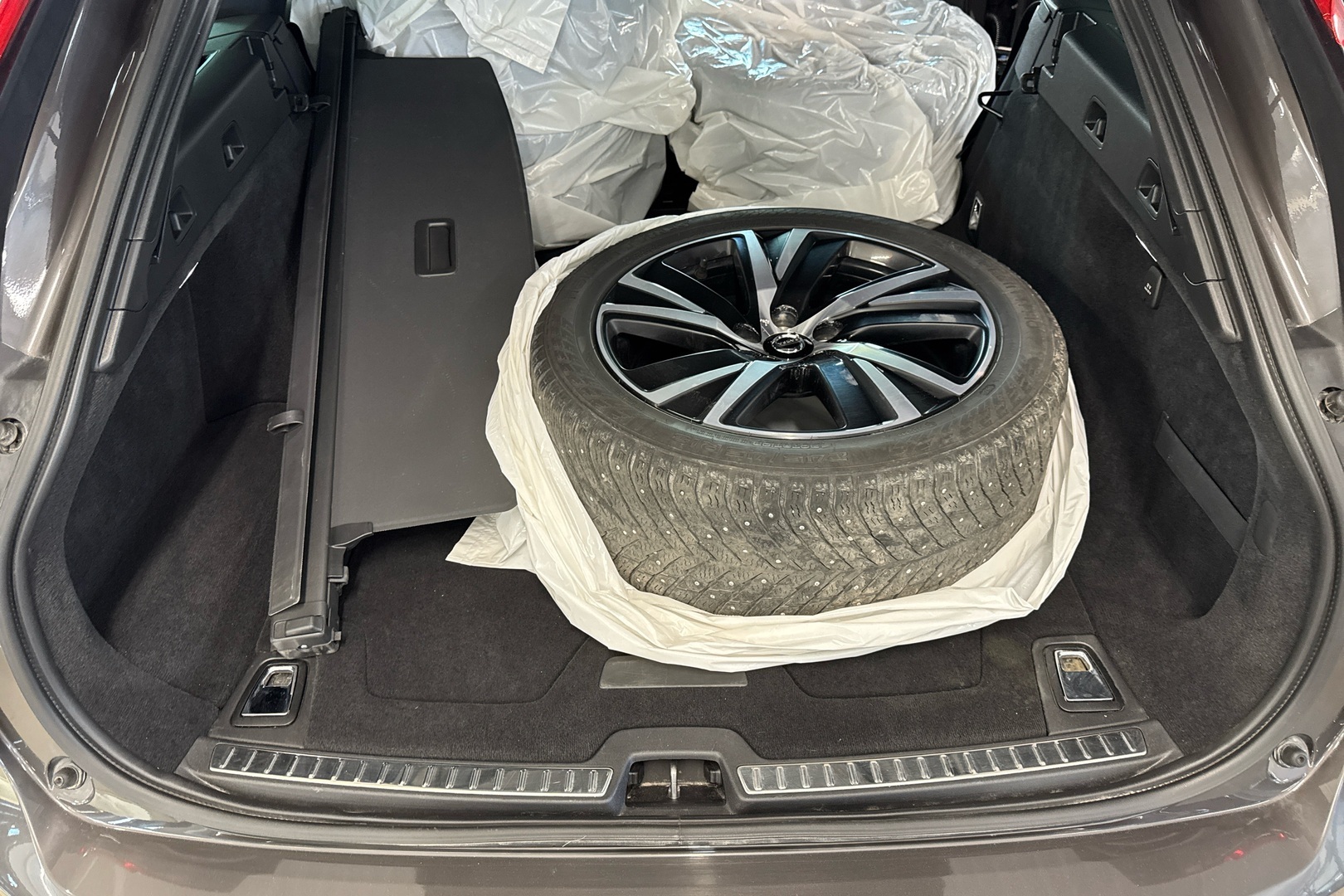 Volvo V90 T6 TwE AWD R-Design aut 2022, kuva 7/18