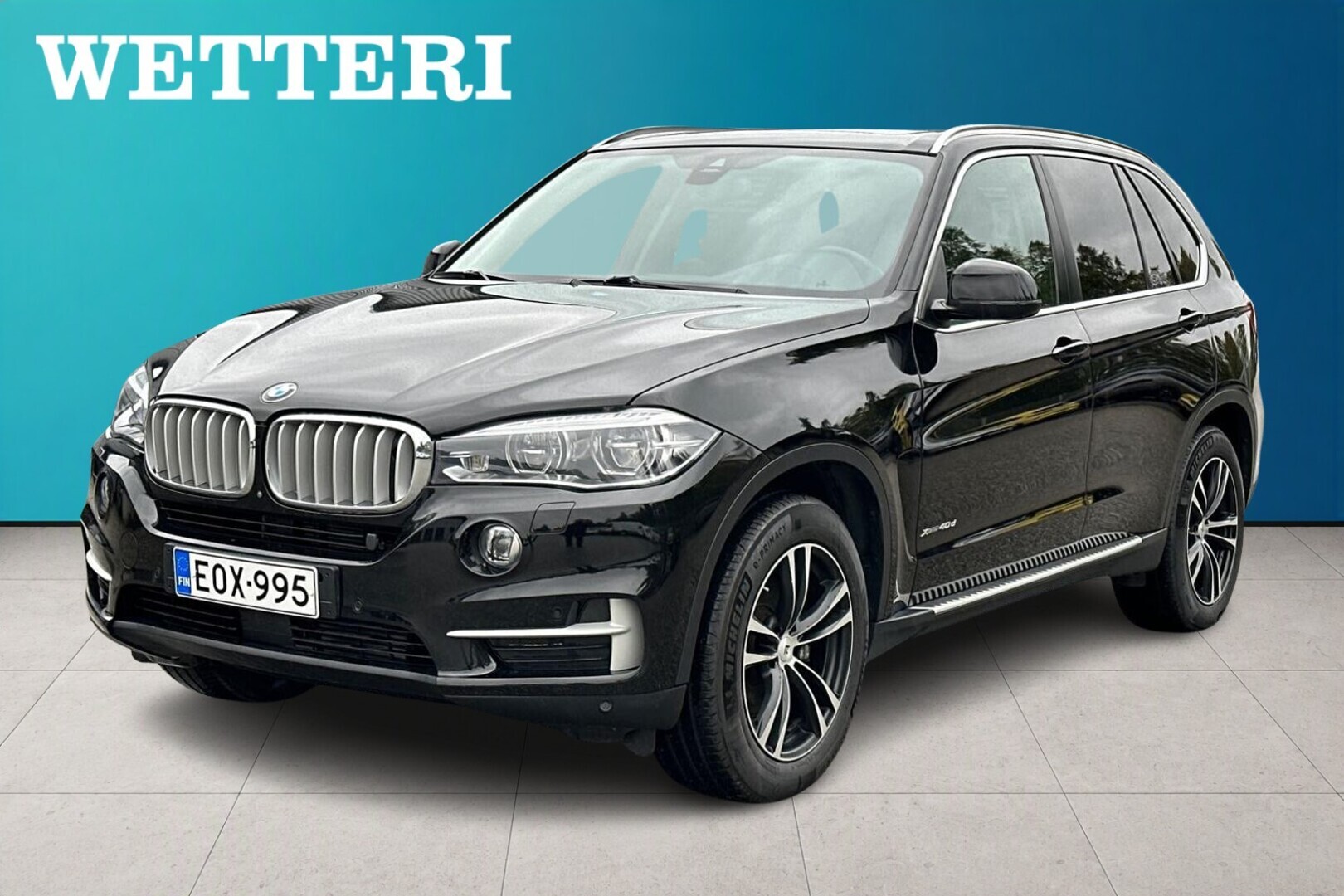 BMW X5 F15 xDrive40d A - /Suomi-auto/Vetokoukku/Nahkaverhoilu/Aktiivi vakionopeudensäädin/Surround View -kamerajärjestelmä/Head-Up -näyttö tuulilasissa/Harman Kardon/Panoramalasikattoluukku/