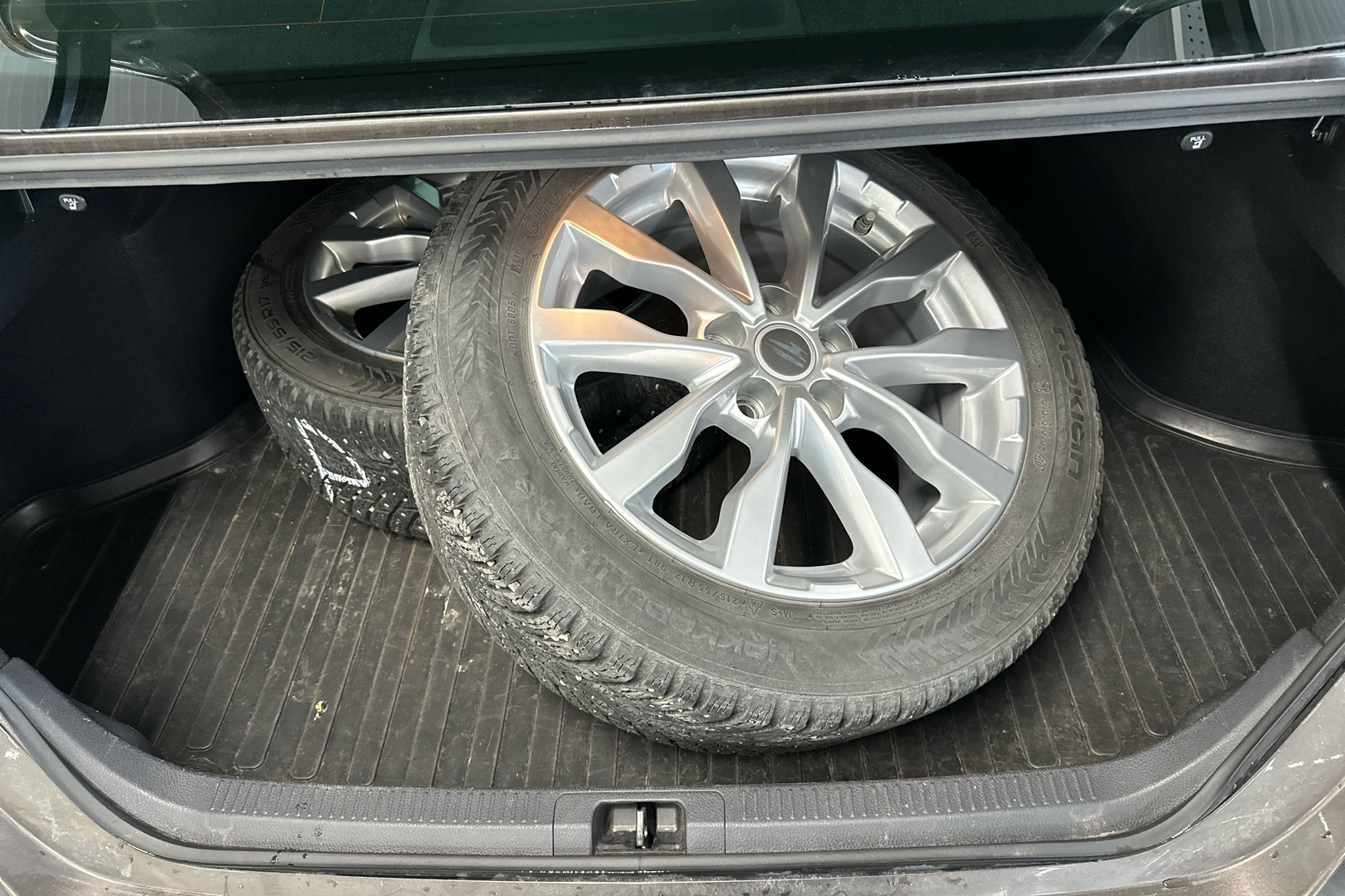 Toyota Camry 2,5 Hybrid Active 2019, kuva 7/18