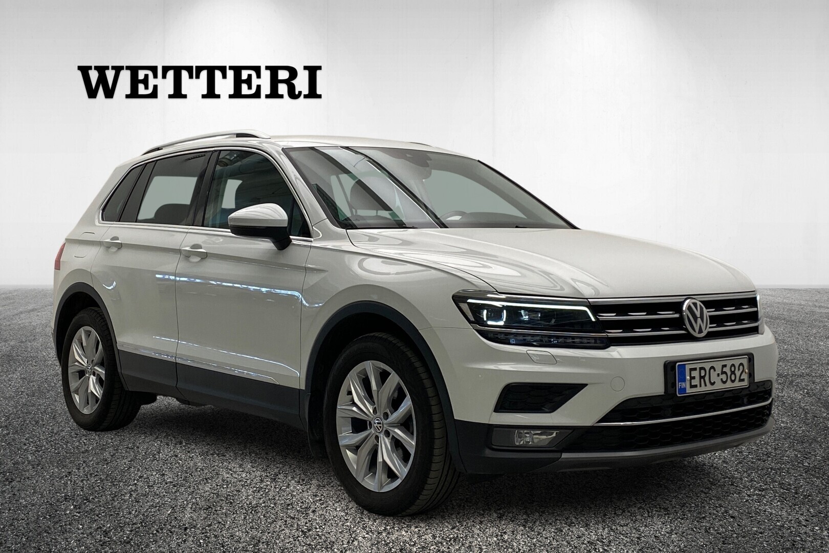 VOLKSWAGEN Tiguan Highline 2,0 TDI SCR 110 kW (150 hv) 4MOTION DSG-automaatti / Digimittaristo / Dynaudio / Webasto / - / ErgoActive-istuimet/ Dynaudio / Webasto /