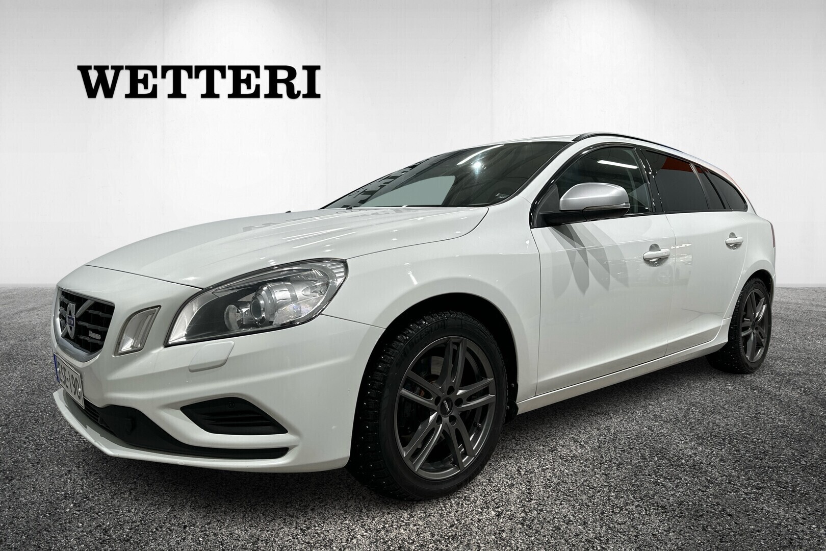 VOLVO V60 D4 AWD R-Design aut // R-Design / Koukku / Webasto / Xenon - ** Siisti  / Koukku / Lisälämmitin / Xenon **