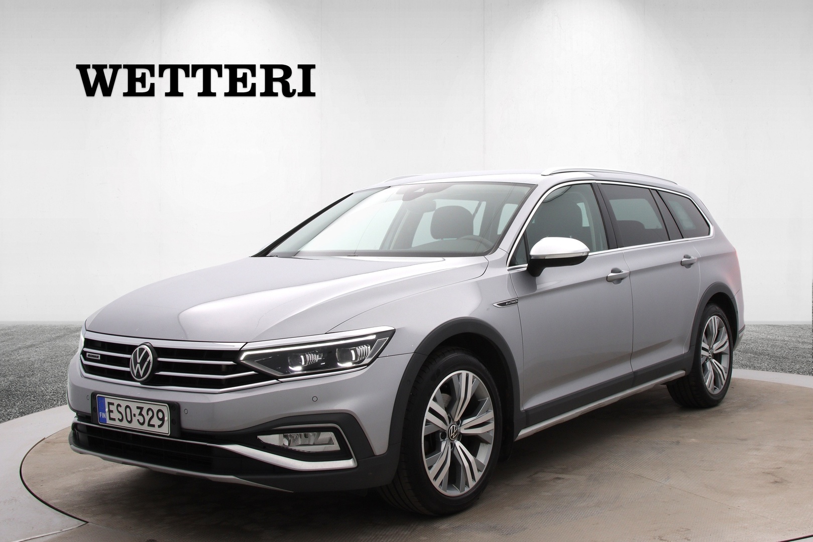VOLKSWAGEN Passat Variant Alltrack Business 2,0 TDI 200hv 4MOTION DSG / Webasto / Koukku / Sähköpenkit / Matrix / Navi / 360kamera / ACC - ** Suomi-auto / Merkkihuollettu / Huippuvarusteltu / Tehokas diesel neliveto / Reilu maavara **