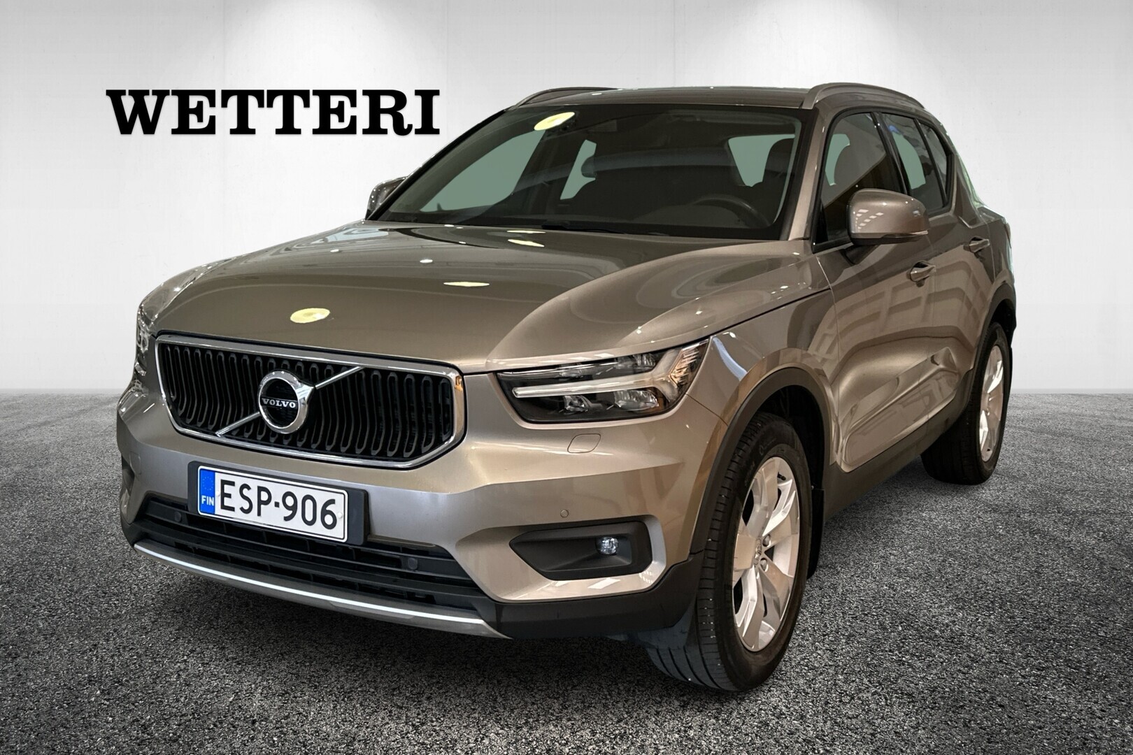 VOLVO XC40 T2 Momentum aut - // Suomi -auto // Vähän ajettu // 1. omistaja // Jakohihna vaihdettu // Navi// Peruutuskamera // Webasto // Volvo On Call