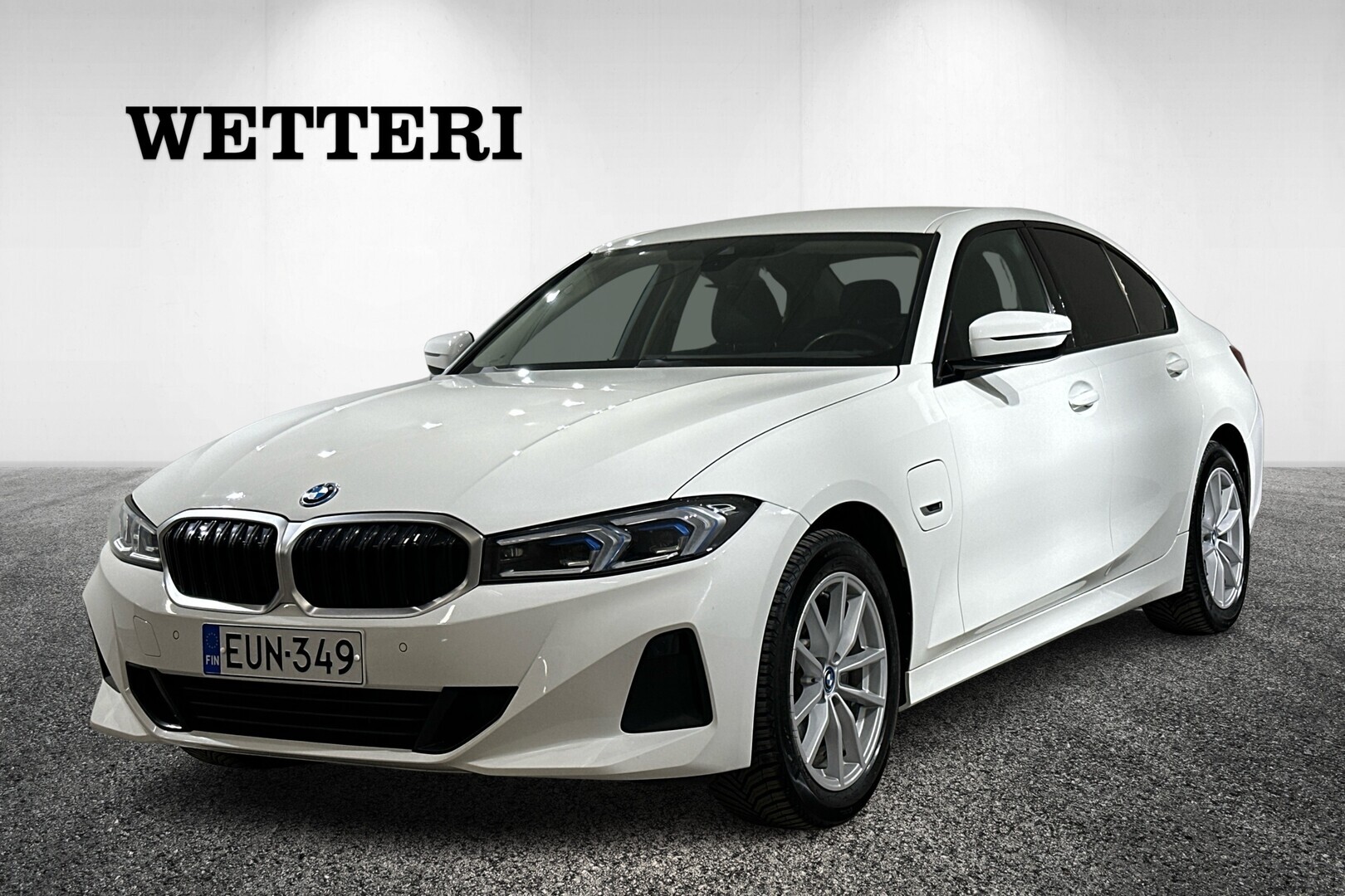 BMW 330 G20 Sedan 330e xDrive A Charged Edition - ** Koukku / Harman & Kardon / Led ajovalot / Navi **