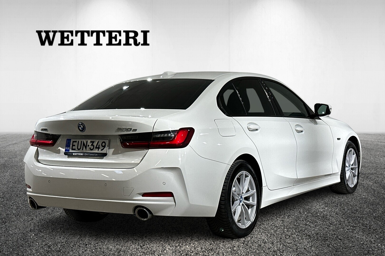 BMW 330 2023, kuva 5/30
