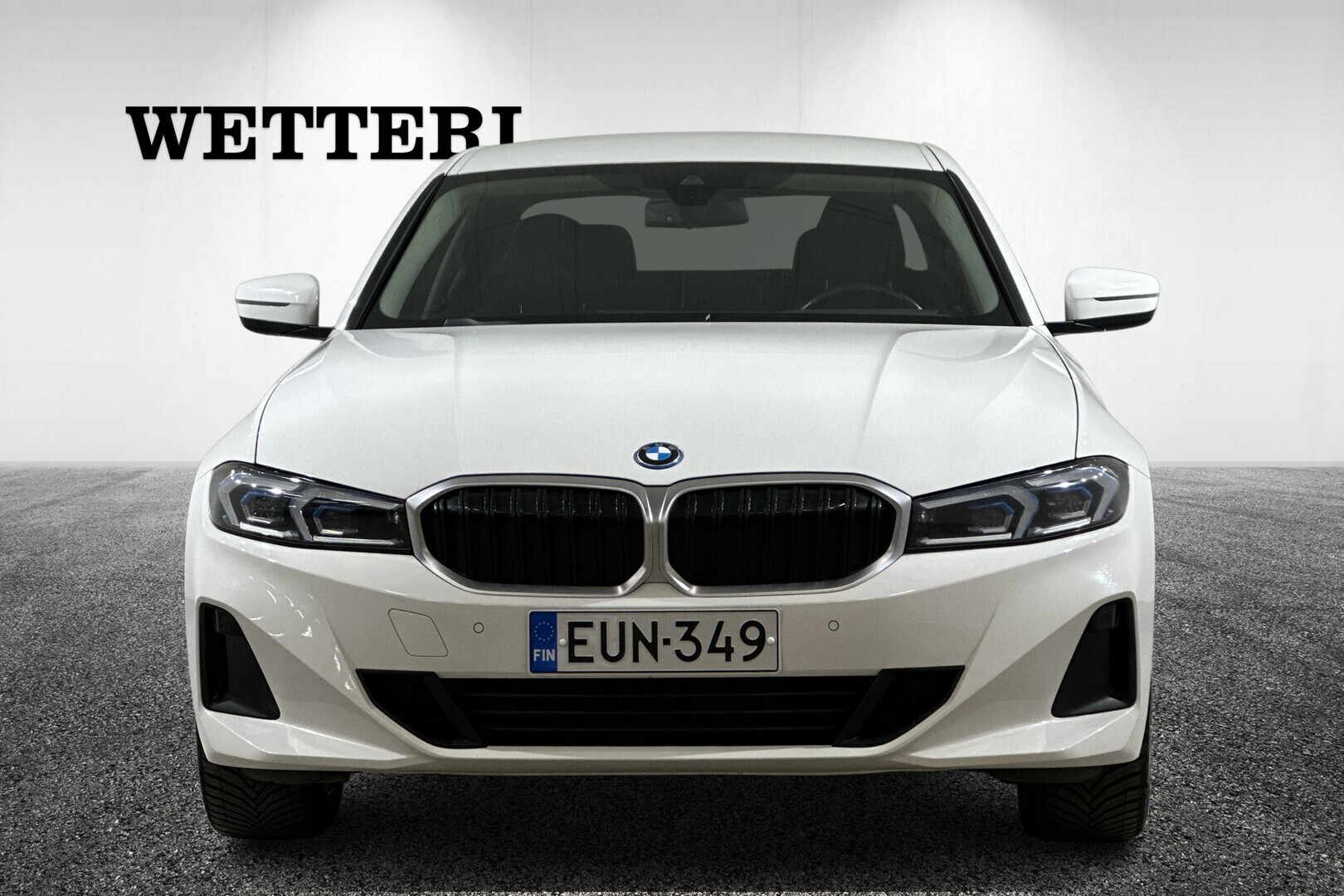 BMW 330 2023, kuva 3/30