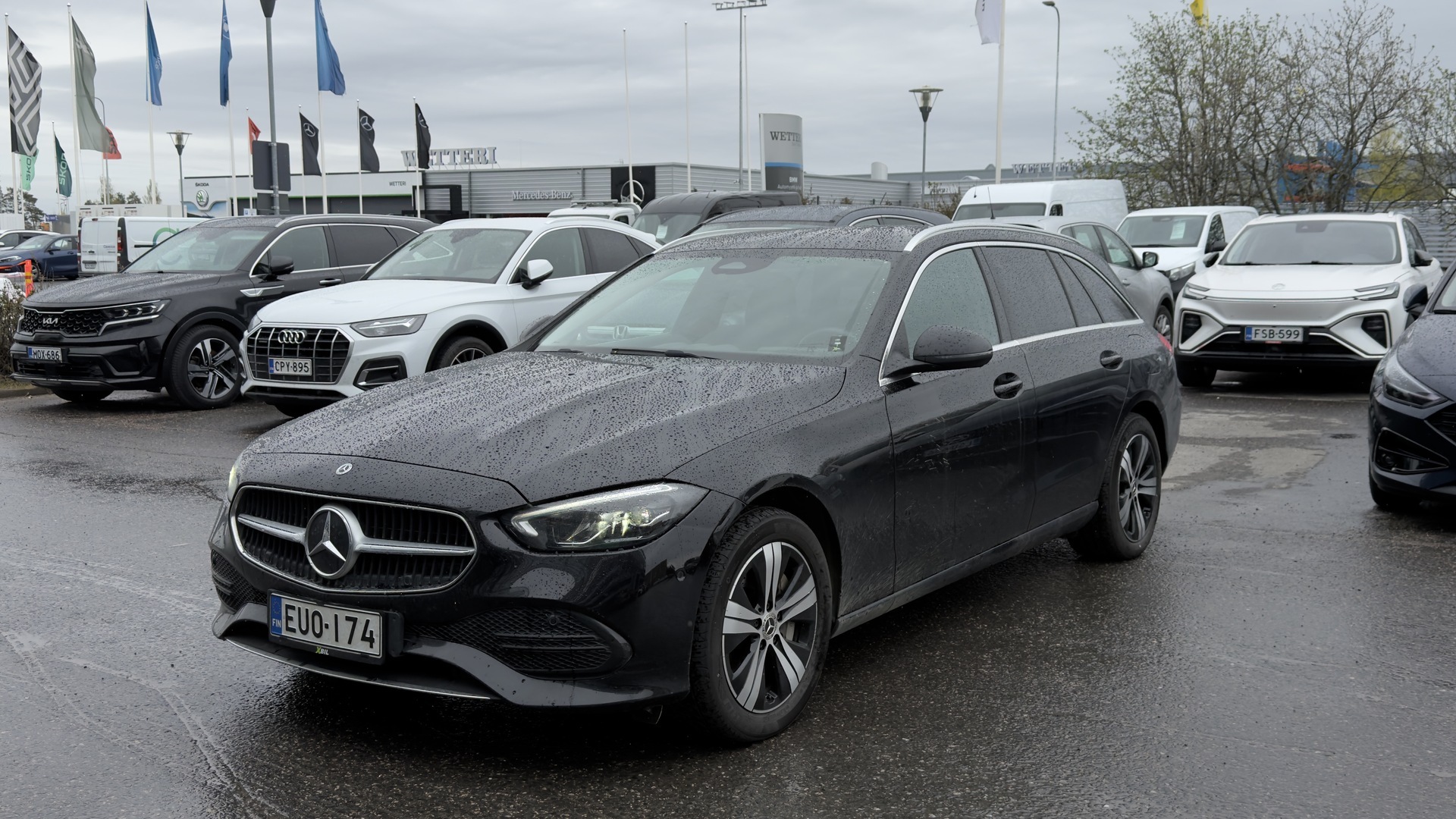 MERCEDES-BENZ C 300 e T A Business / Juuri tullut! / Koukku / Ambiente
