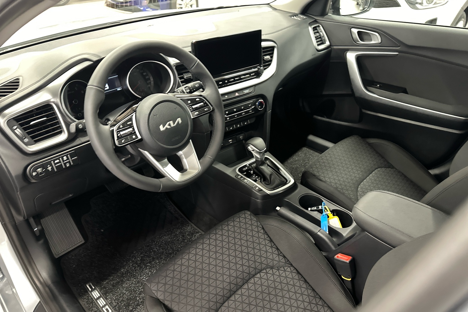 Kia Ceed 2025, kuva 6/16