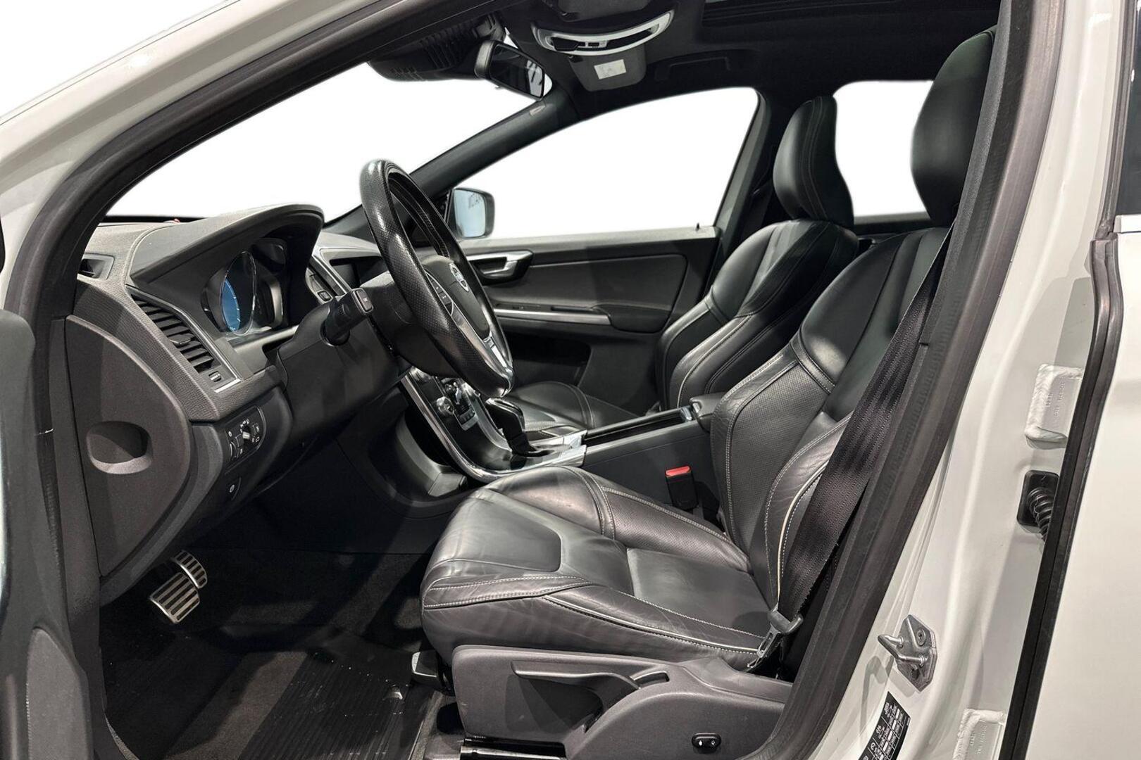 Volvo XC60 D4 AWD R-Design aut 2016, photo 7/34