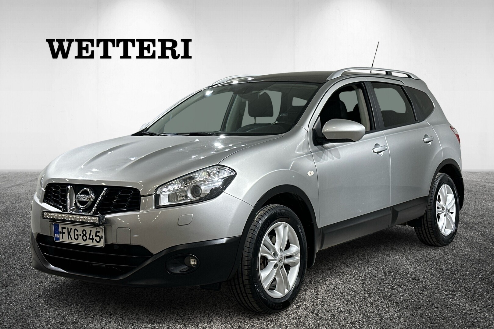 NISSAN Qashqai+2 1,6L Stop / Start System Acenta 2WD 5M/T Connect MY11 - **7-paikkainen / Navi / Kamera / Eberi lisälämmitin / Vakkari / Vetokoukku**