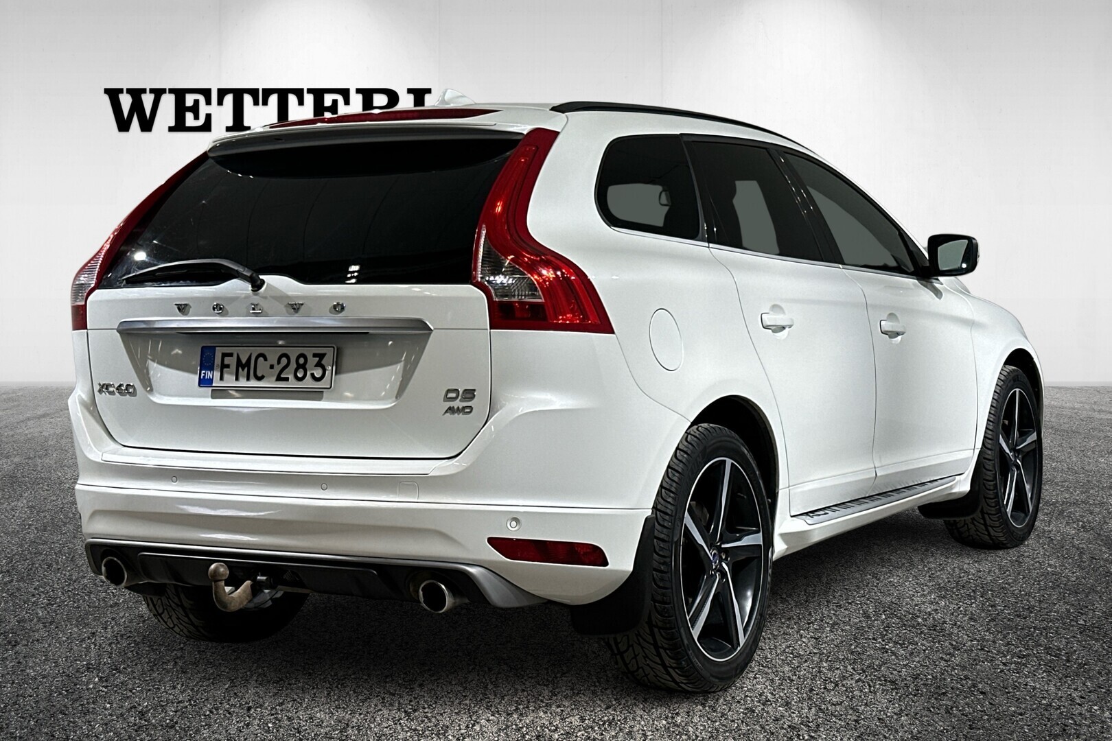 Volvo XC60 D5 AWD R-Design aut 2016, kuva 4/34