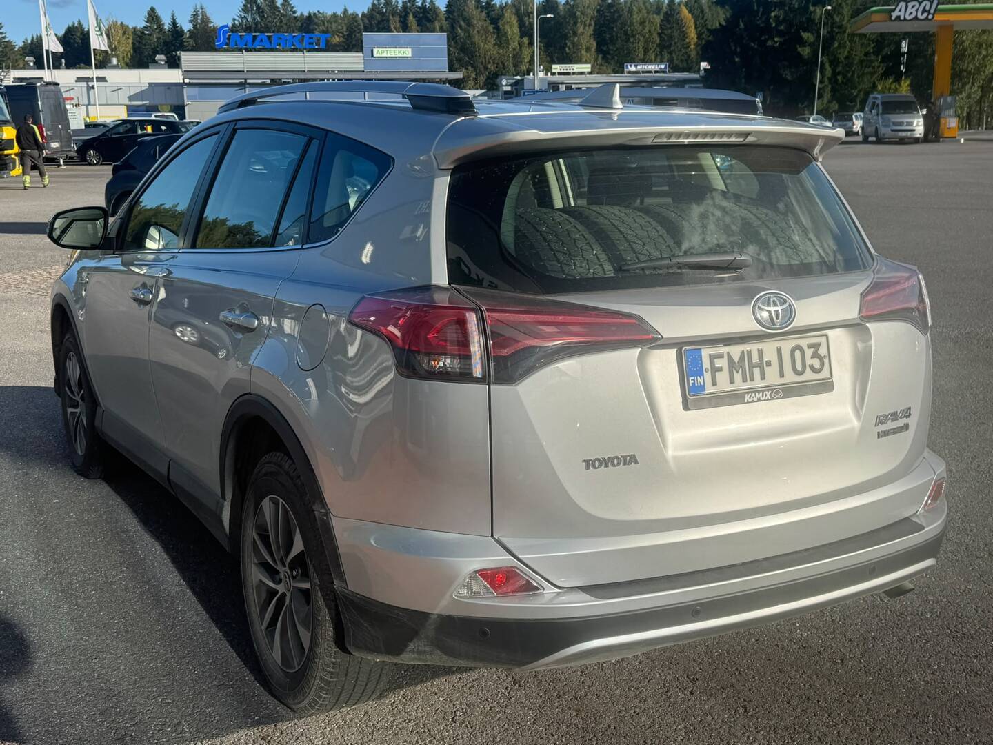 Toyota RAV4 2,5 Hybrid FWD Active 2016, kuva 2/5