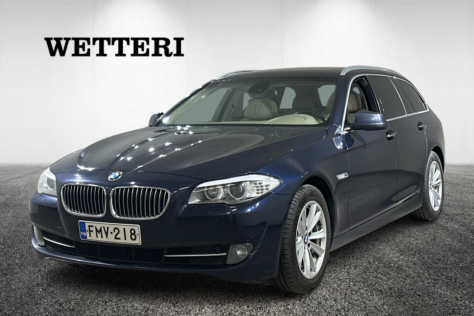 BMW 530 TwinPower Turbo A xDrive F11 Touring **Myydään huutokaupat.com** - Myydään huutokaupat.com / linkki varusteissa ilmoitukseen