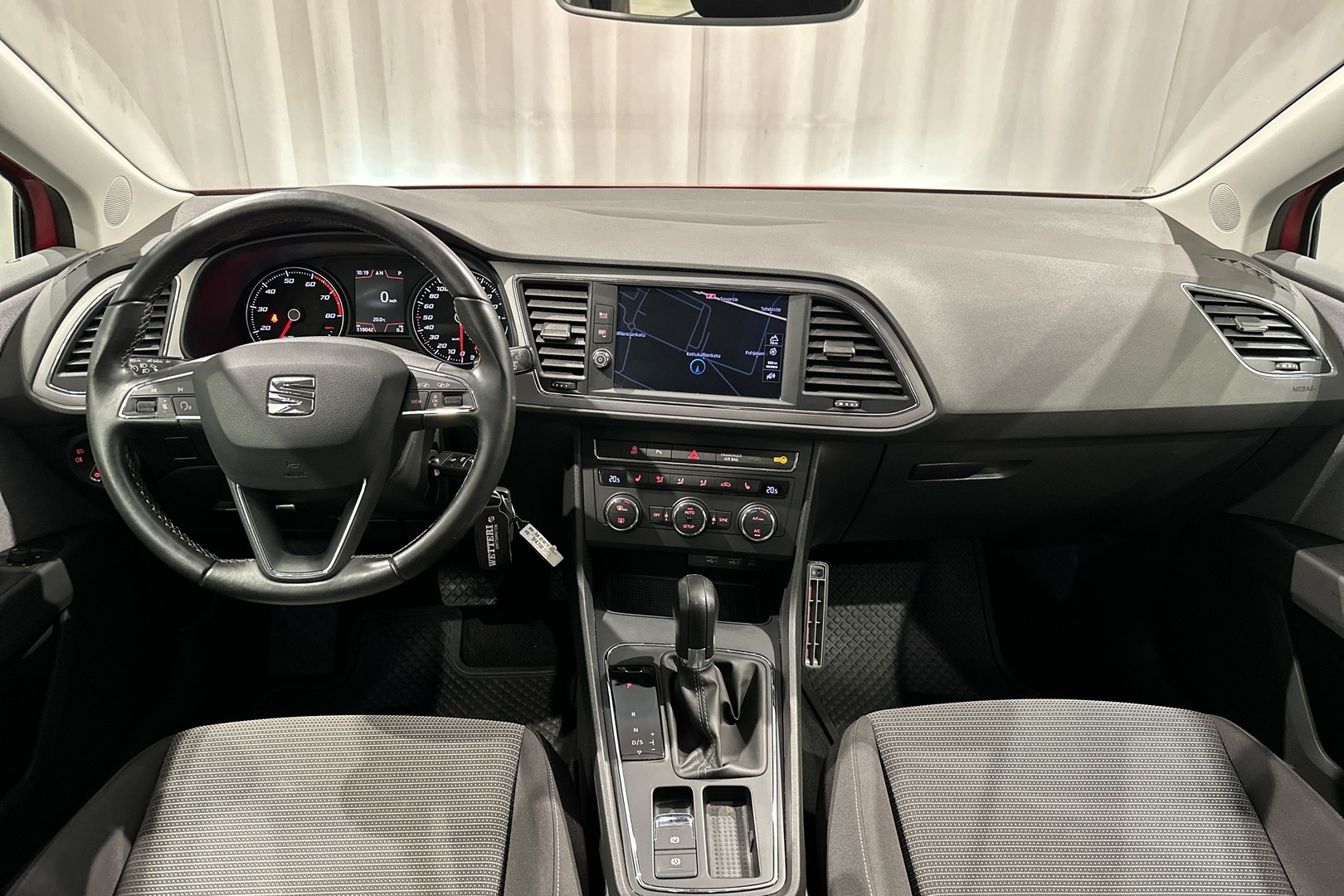 Seat Leon ST 2019, photo 7/22