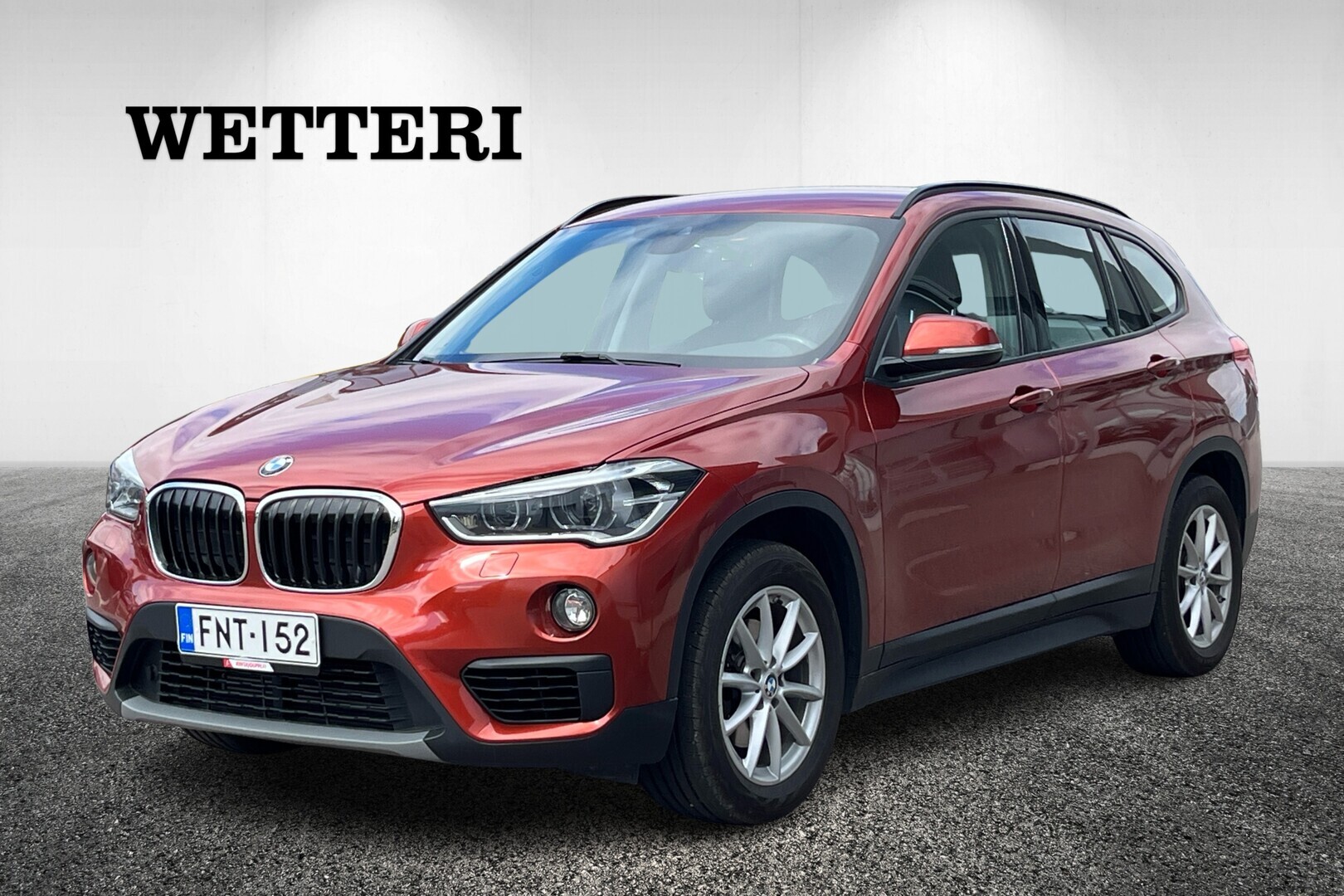 BMW X1 F48 sDrive18i A Business Pro // Koukku / P.tutka / Vakkari / 2x alut / Sähk.kontti