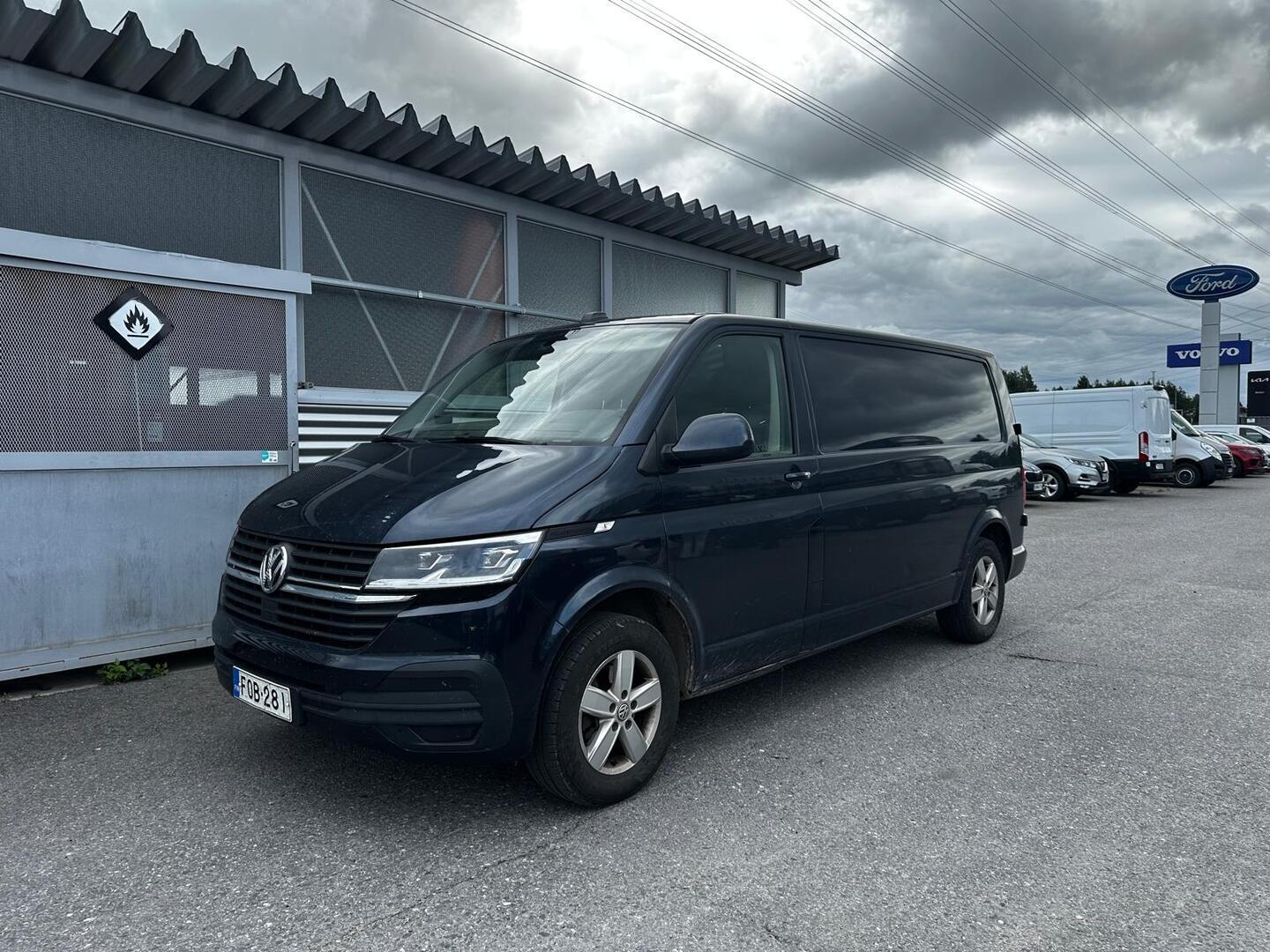 VOLKSWAGEN Transporter umpipakettiauto Pitkä 2,0 TDI 110 kW 4Motion DSG - ** Vetokoukku / Webasto / Juuri tullut - kysy tarjous jo nyt ! Juuso Tihinen 044 7924 264 - myös whatsapp !! ** 