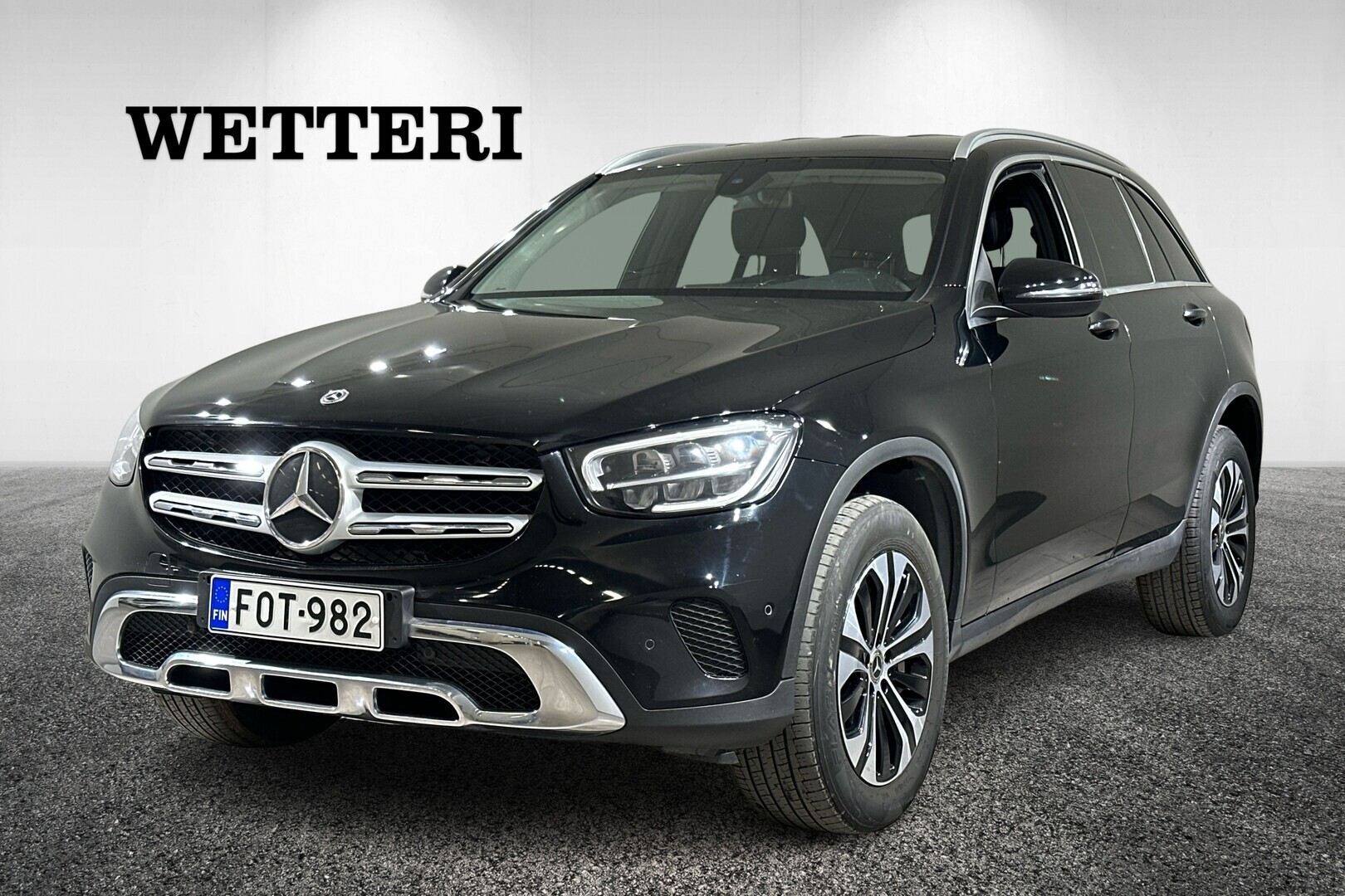 MERCEDES-BENZ GLC 300 de 4MATIC A Business / Distronic / P.kamera / Koukku / LED-ajovalot - **1-Omistaja / Navi / Kamera / Koukku**