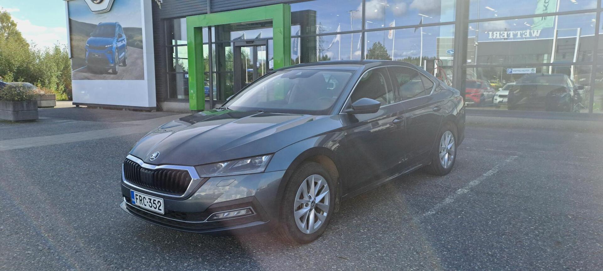 SKODA Octavia 1,5 TSI Style eTEC DSG Autom. ** Mukautuva vakionopeussäädin / Navi / Matrix -LED / Koukku ** - ** Juuri tullut! kysy lisää myyjältä jari.vaikkanen@wetteri.fi / 044- 4863 577 myös whatsapp **