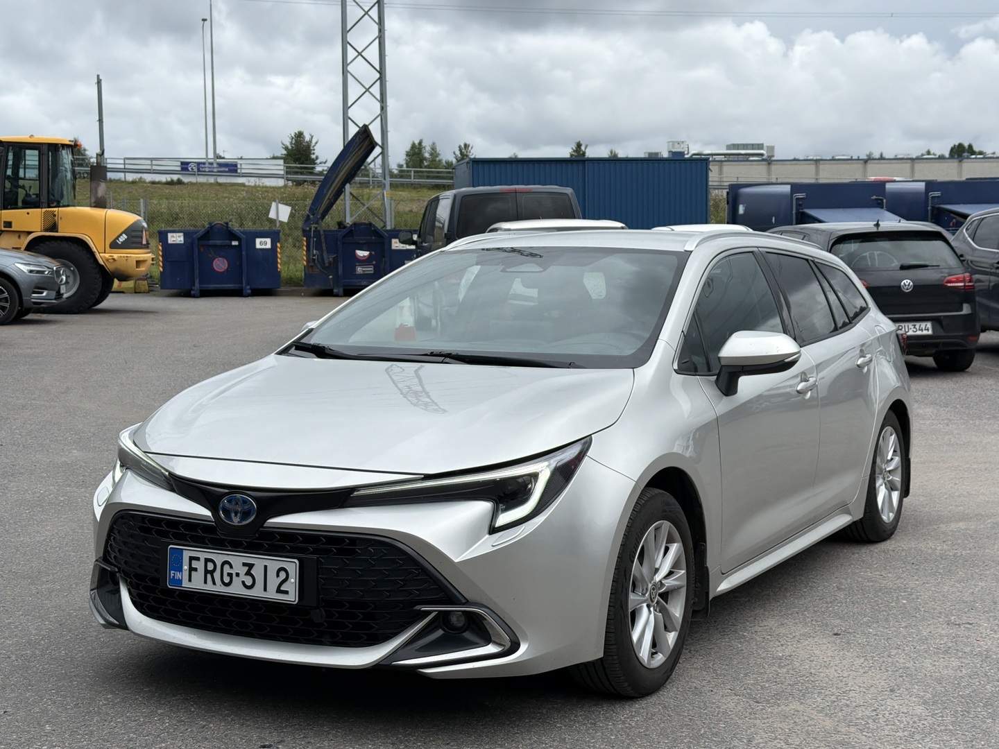 TOYOTA Corolla Touring Sports 1,8 Hybrid Launch Edition / 1.om / Kamera / ACC / Merkkihuollettu - ** Tulossa myyntiin / Lisätiedot ja tarjoukset mika.myllykangas@wetteri.fi / 0417311818 myös whatsapp **