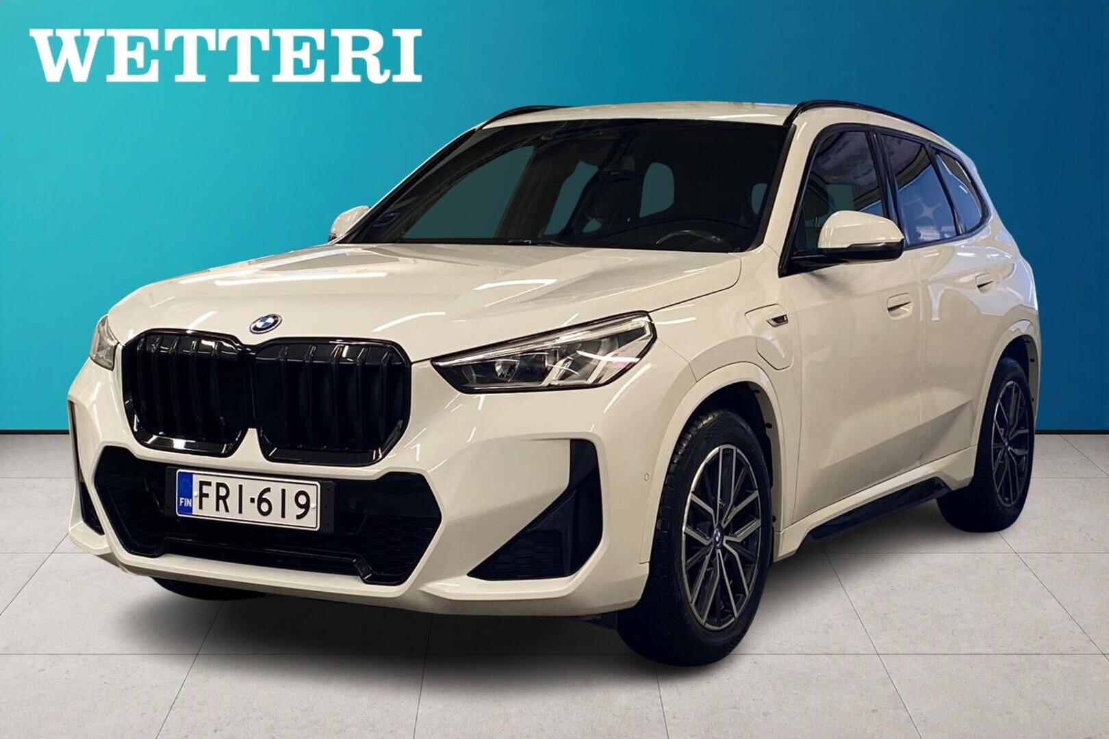 BMW X1 U11 25e xDrive Charged Edition M Sport / Suomi-auto / Merkkihuollettu / LED / Koukku / Navi / kamera 360 / Shadow Line