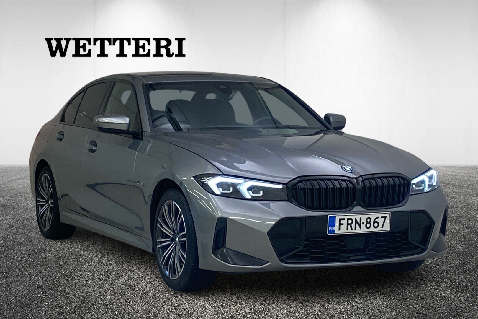 BMW 330 G20 Sedan 330e xDrive A Charged Edition M Sport / Merkkihuollettu Suomi-auto / Nahkat / Muk.vakkari / Kamera / Navi
