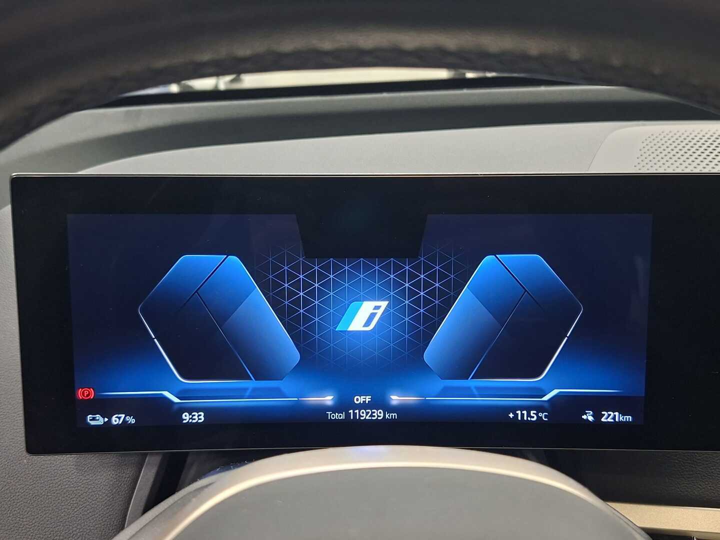 BMW iX xDrive40 Fully Charged 2023, kuva 4/6